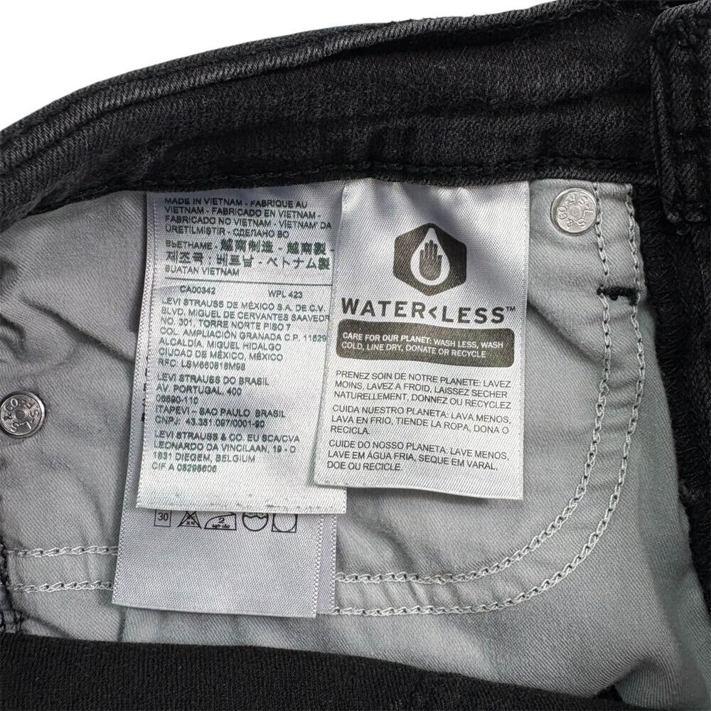 Levi’s 711 Skinny Jeans Women’s Black Wash – Size W27 L28 (US 4) - Picture 9 of 15